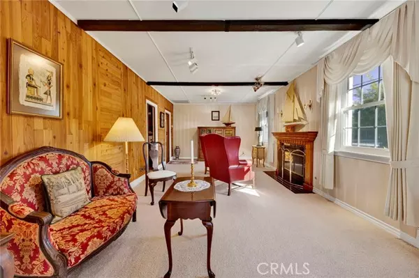 Van Nuys, CA 91406,7445 Orion AVE