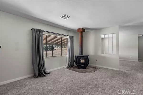 Lancaster, CA 93536,47322 180th