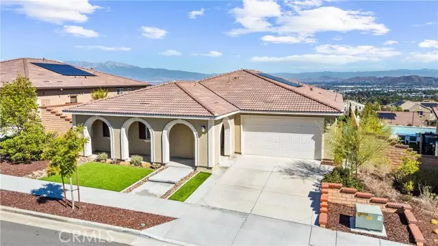 Corona, CA 92882,2553 Santa Fiora