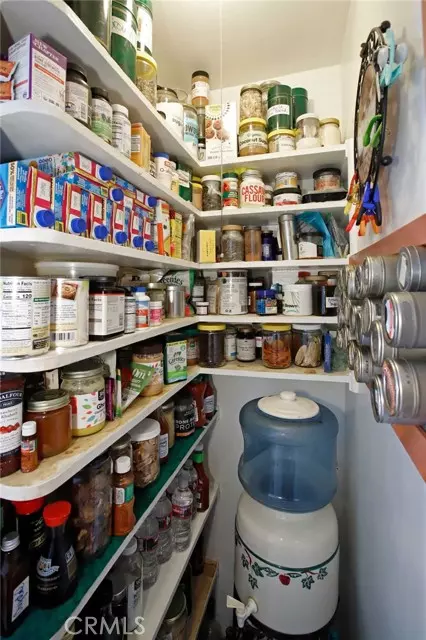 Van Nuys, CA 91405,6903 Halbrent AVE