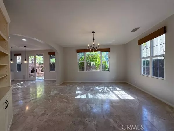 Irvine, CA 92620,28 Teak