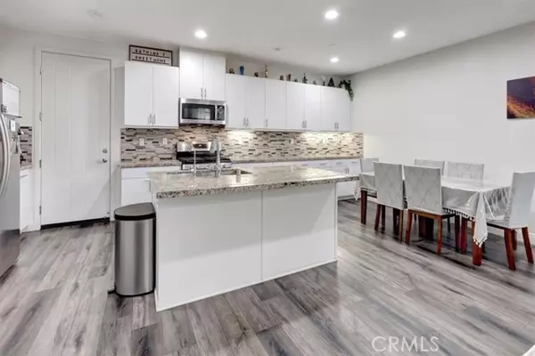 Lake Forest, CA 92630,12 Savannah