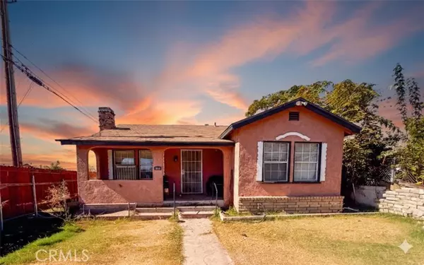 2512 N Baker, Bakersfield, CA 93305