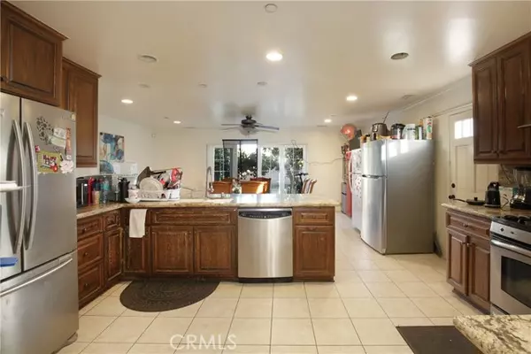 Downey, CA 90242,12152 Marbel