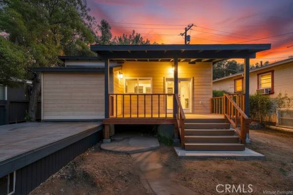 2834 Delevan, Los Angeles, CA 90065