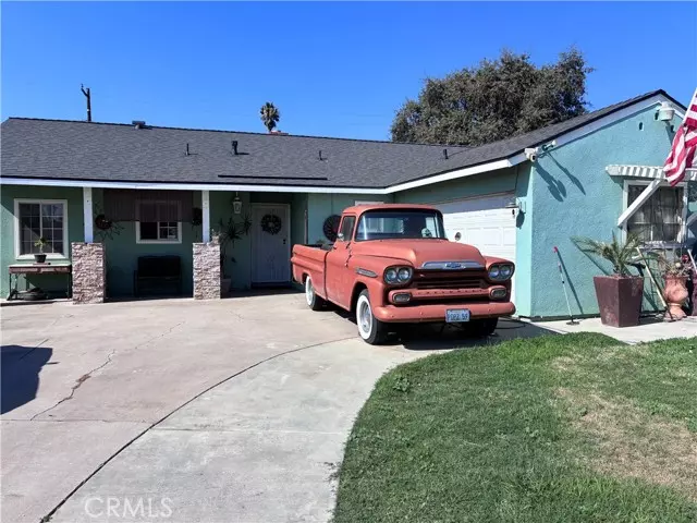 114 S Encina, Rialto, CA 92376