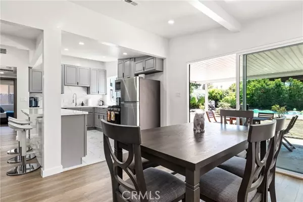 Valley Glen, CA 91401,6535 Mary Ellen AVE