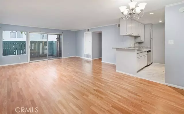 Tarzana, CA 91356,5700 Etiwanda AVE 154