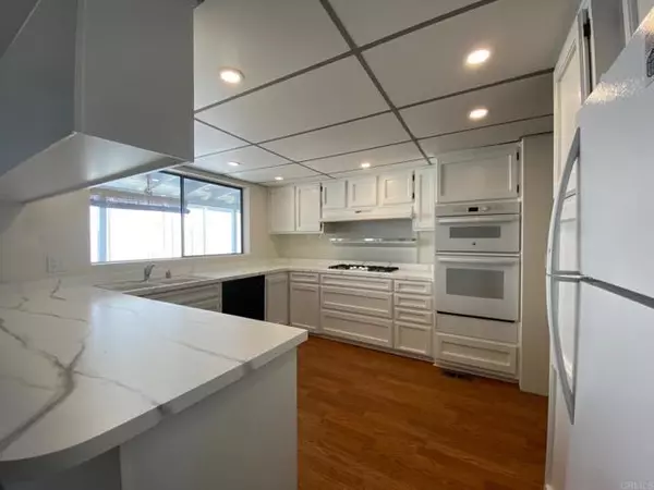 Santee, CA 92071,9255 N Magnolia Ave 356