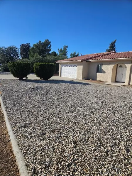 14664 Walnut ST, Hesperia, CA 92345