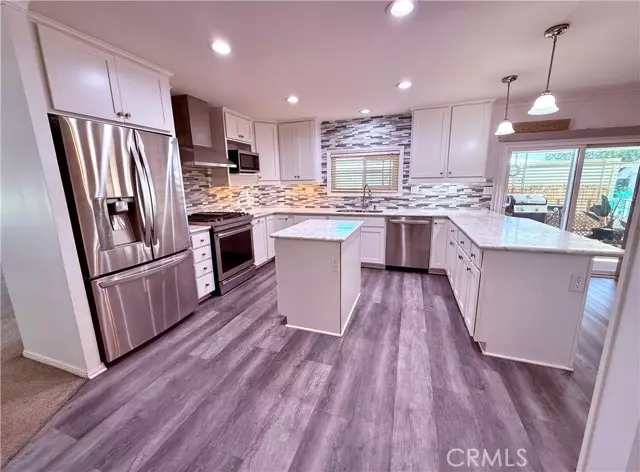 13393 Mariposa Rd SPC 126, Victorville, CA 92395
