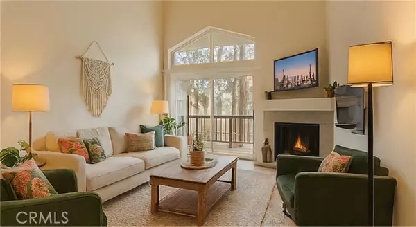Woodland Hills, CA 91367,21400 Burbank BLD 313