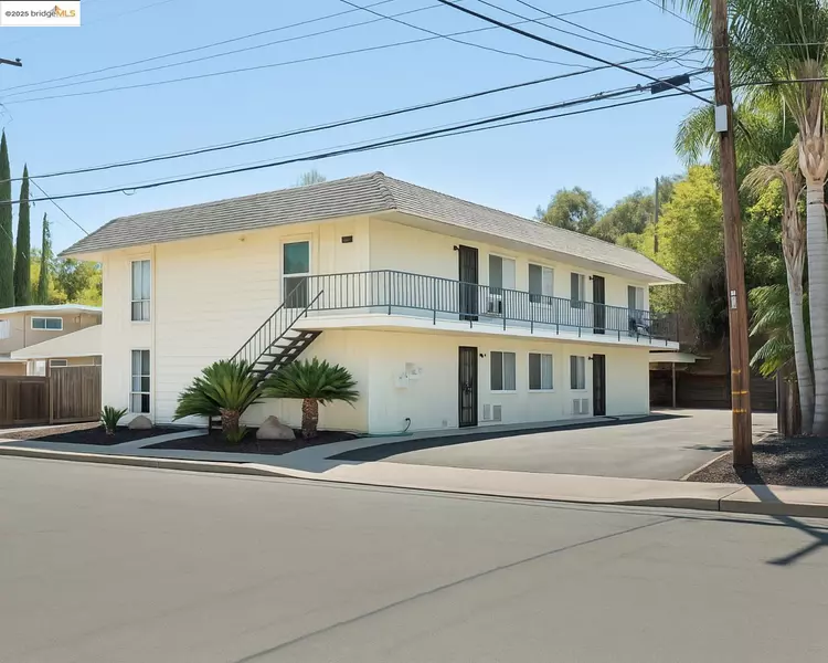 22 S Lake Dr, Antioch, CA 94509-2058