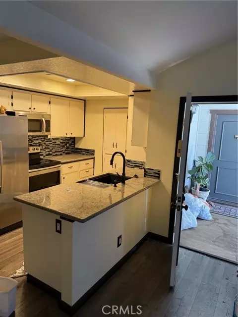 Lake Forest, CA 92630,20702 El Toro 382