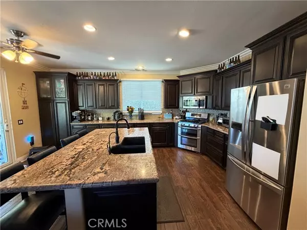 Castaic, CA 91384,32044 Cypress