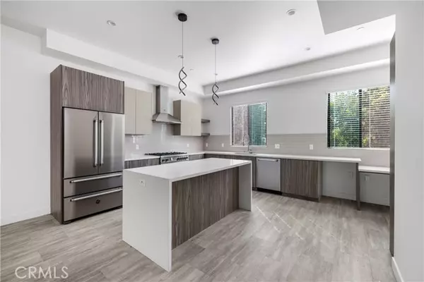 Van Nuys, CA 91411,6719 Sepulveda BLD