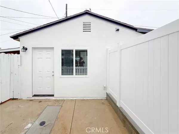 8525 Wakefield, Panorama City, CA 91402