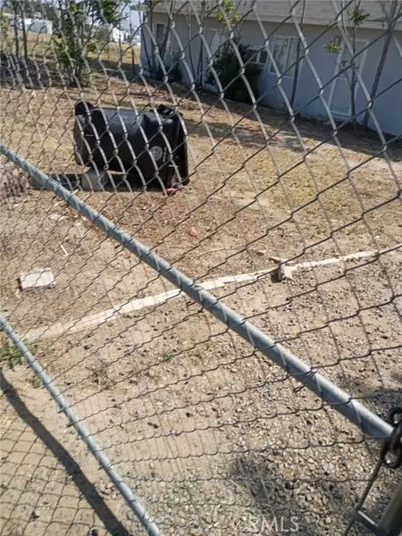 1987 S Santa fe, San Jacinto, CA 92583