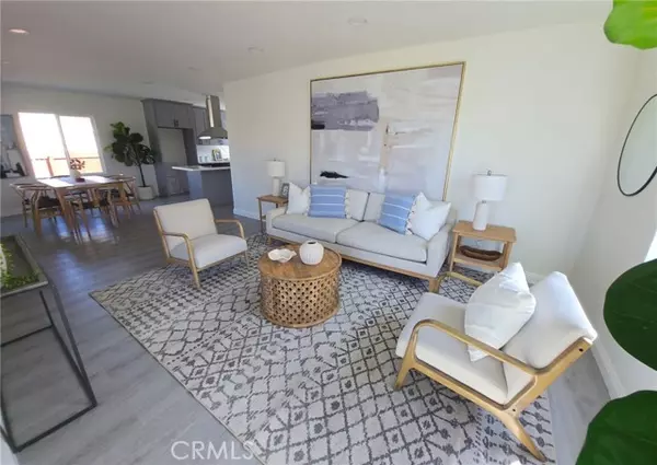 8126 S Gate, South Gate, CA 90280