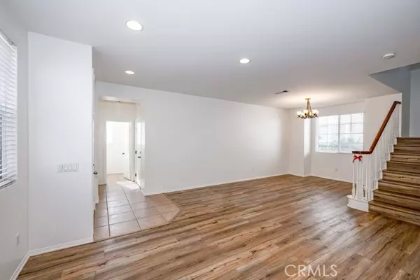 Valencia, CA 91355,23321 Beachcomber LN