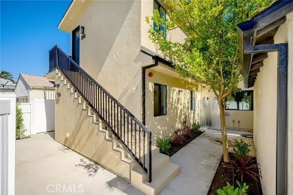 Burbank, CA 91505,1824 N Naomi 200