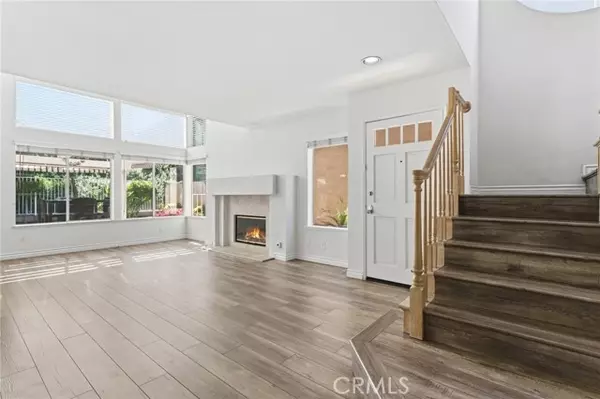 Calabasas, CA 91302,24746 Via Madera