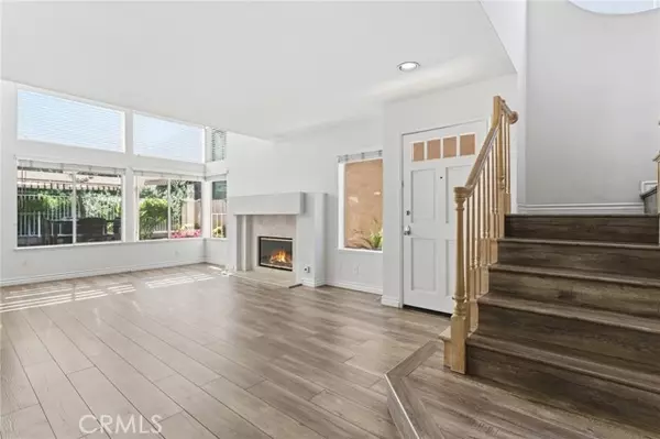 Calabasas, CA 91302,24746 Via Madera