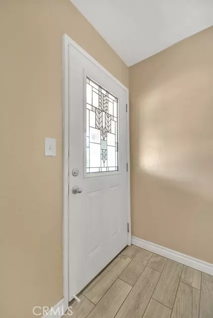 Corona, CA 92879,1031 Ford ST