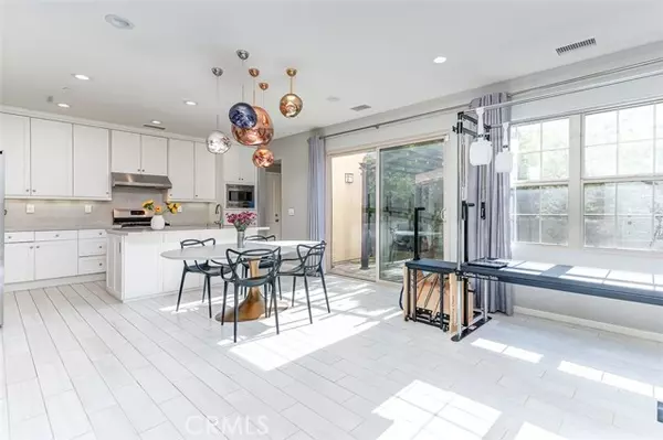 Irvine, CA 92618,65 Kestrel