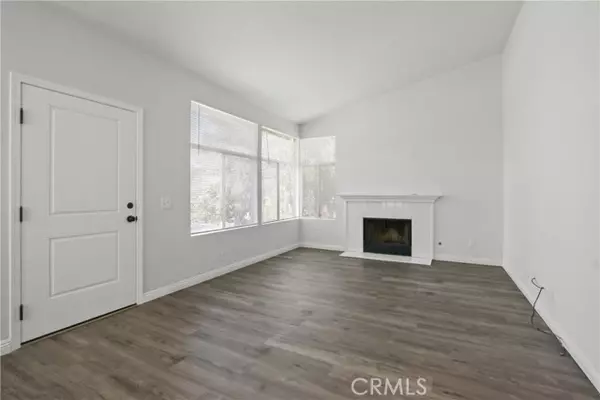 Lake Forest, CA 92610,19431 Rue De Valore 5C