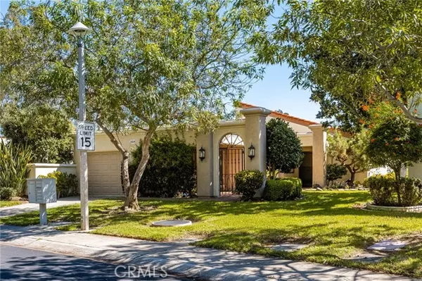 3504 Bahia Blanca C, Laguna Woods, CA 92637