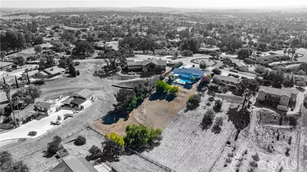 Paso Robles, CA 93446,753 Walnut DR