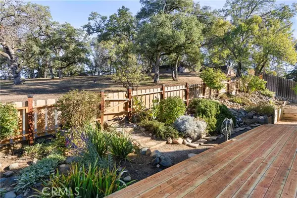 Lakeport, CA 95453,670 Manzanita