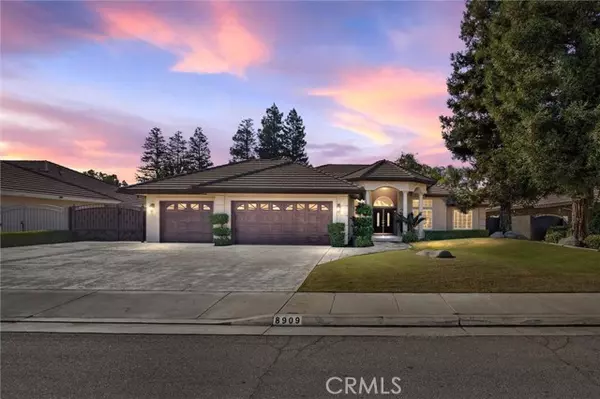 8909 Forest Oaks, Bakersfield, CA 93312