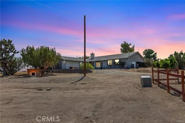 10971 Adobe RD, Oak Hills, CA 92344