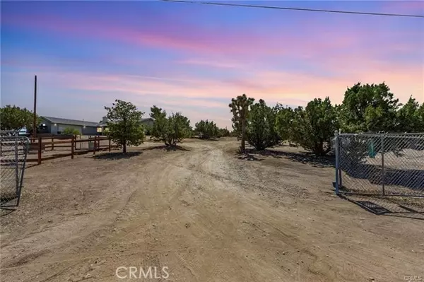 Oak Hills, CA 92344,10971 Adobe RD