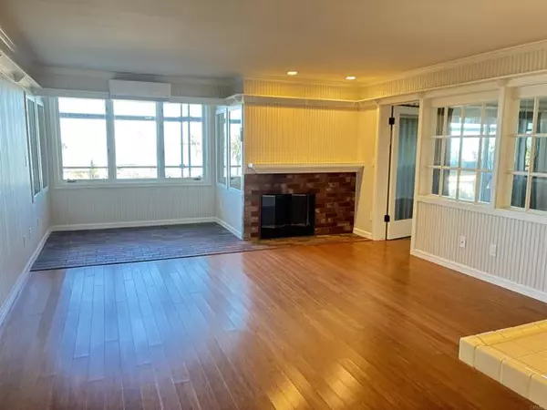 1562 CAMINO DEL MAR 440, Del Mar, CA 92014