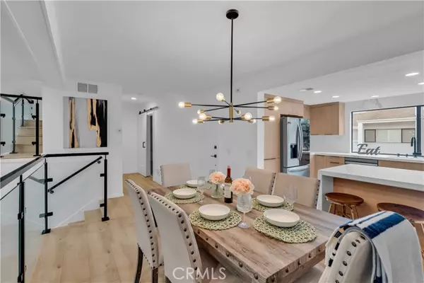 Newport Beach, CA 92663,2 Encore CT 248