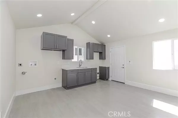 Los Angeles, CA 90029,5257 Fountain AVE 3/4