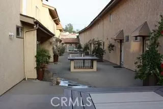 1701 Scott RD 205, Burbank, CA 91504