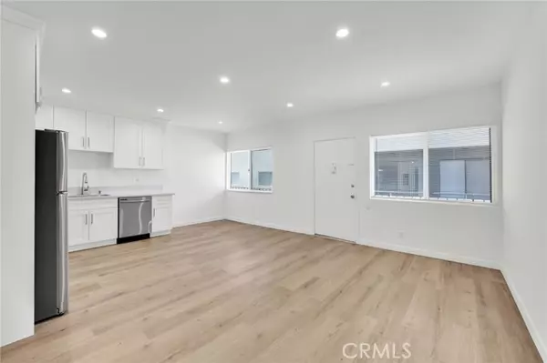 Studio City, CA 91604,13018 Valleyheart DR 4A