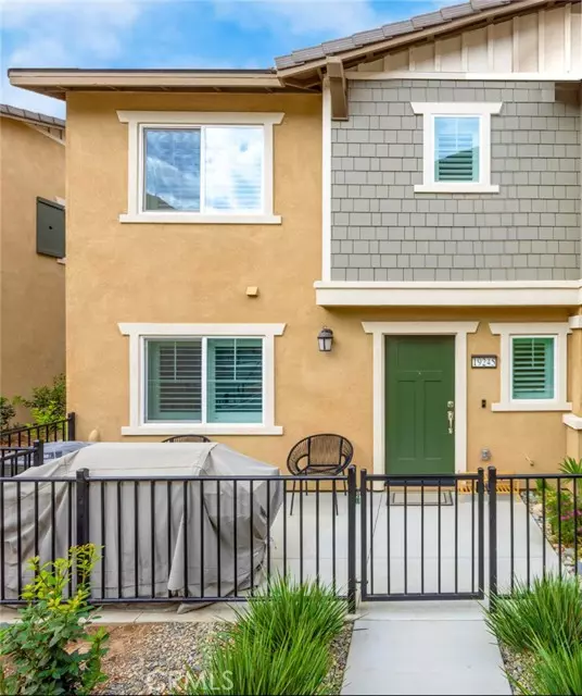 Riverside, CA 92507,19245 Sequoia GRV