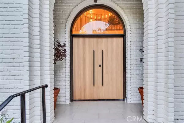 Encino, CA 91316,4437 Balboa