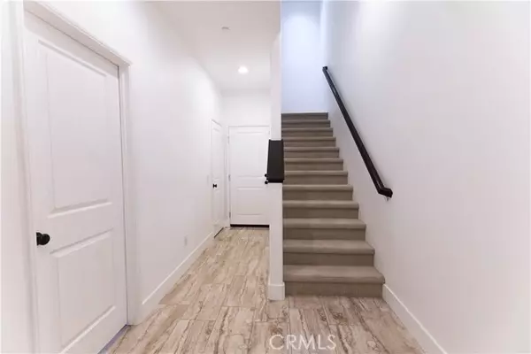 Azusa, CA 91702,829 E Cassia LN A