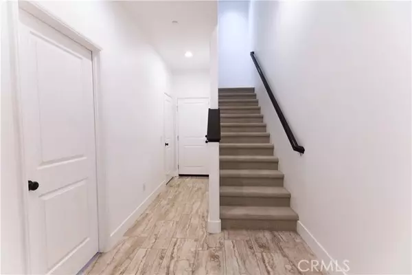 Azusa, CA 91702,829 E Cassia LN A