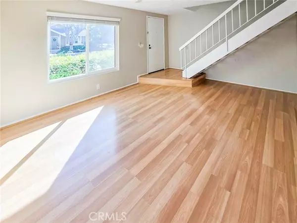 Irvine, CA 92604,99 Briarwood 4