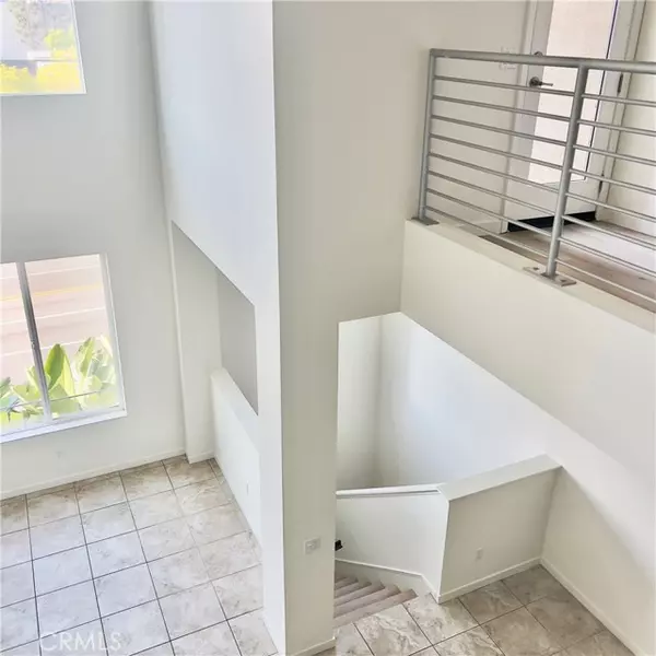 85 Waldorf, Irvine, CA 92612