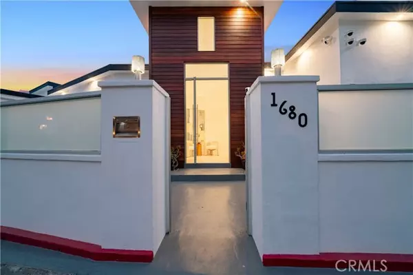 Beverly Hills, CA 90210,1680 Summitridge DR