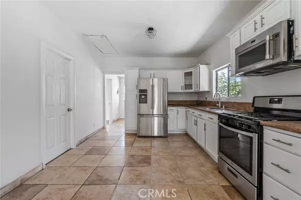 Los Angeles, CA 90011,1545 E 41st