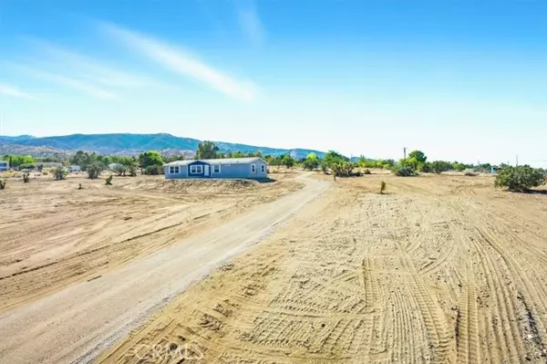 Pinon Hills, CA 92372,9622 Via Verde AVE